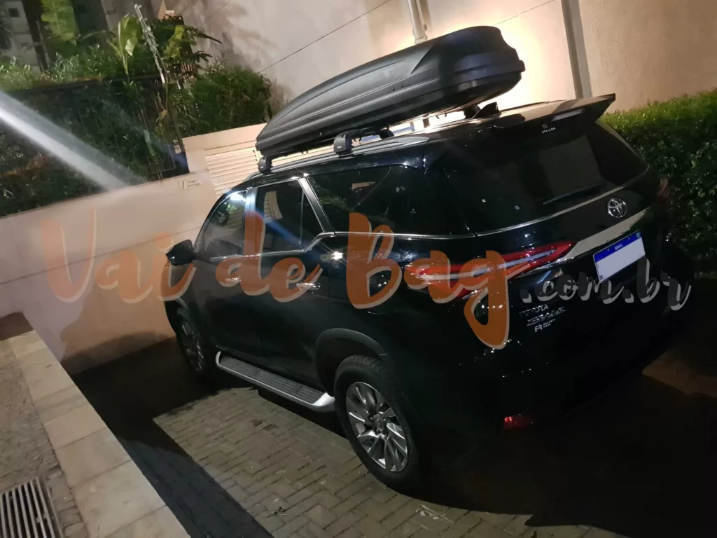 Bagageiro thule pacific 700 toyota hilux sw4