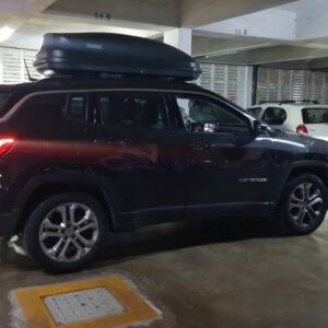 Bagageiro de teto Thule Pacific 200 com capacidade de 410 litros
